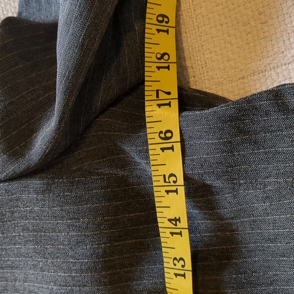Evan-Picone pinstripe Suit! - Picture 5 of 11